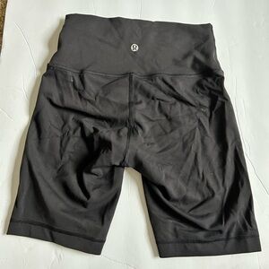 Lululemon Like New Black Shorts